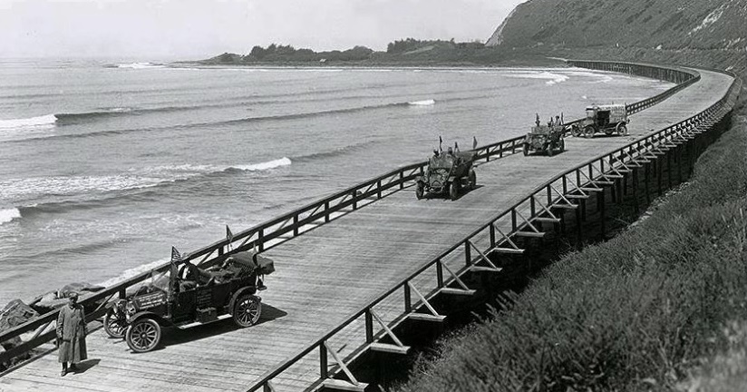 A photo of the Rincon Parkway in the early 20th century